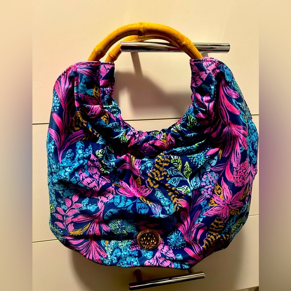 Lilly Pulitzer Bamboo Bag, New without tags in Aegean Navy Calypso Coast. - Picture 1 of 3